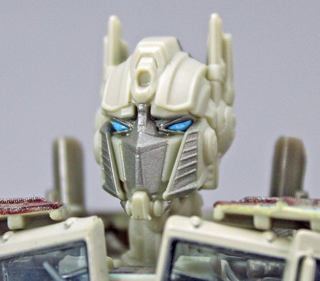 EX_OPTIMUSPRIME_RusteVer_10.jpg
